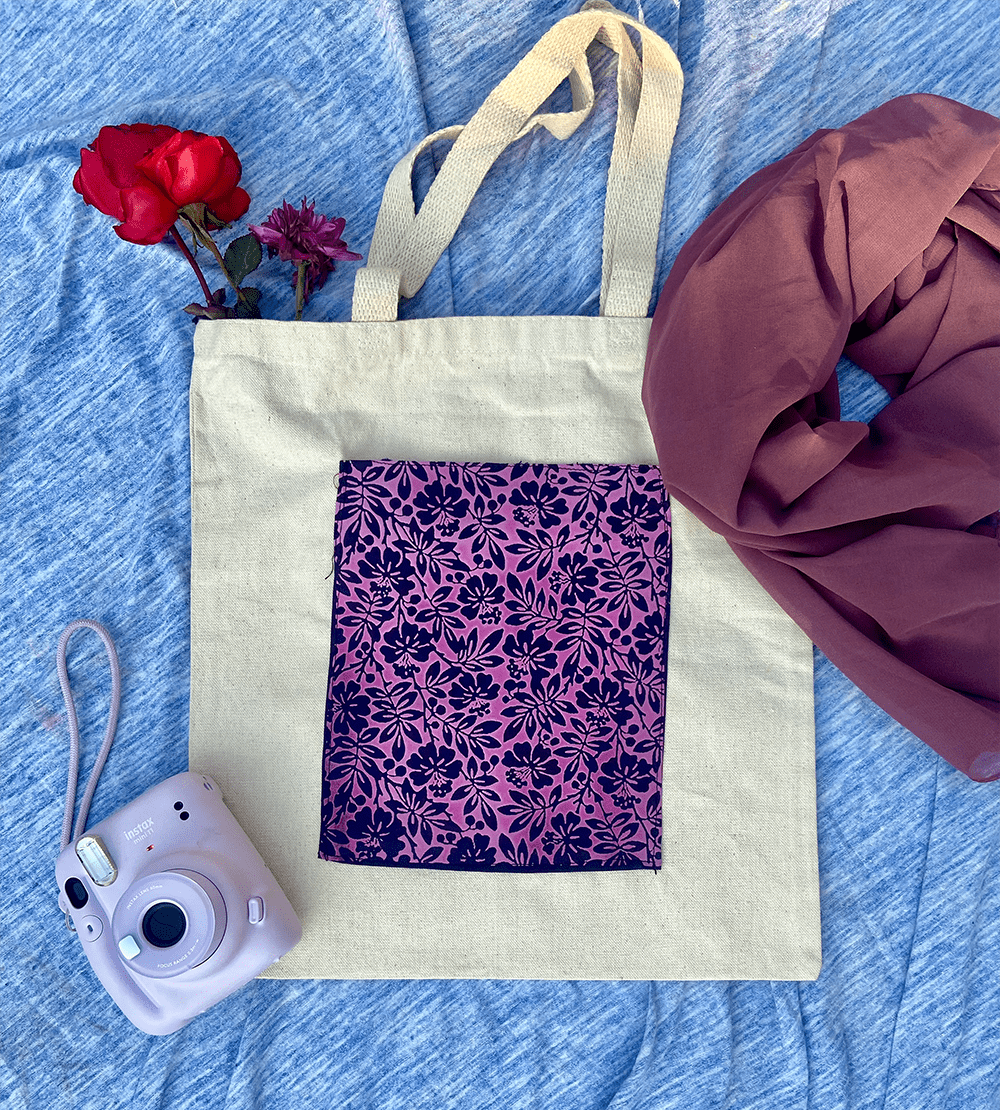 Pocket Tote Bag